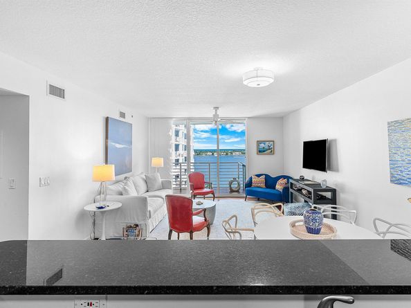 1551 N Flagler Drive 1012, West Palm Beach FL 33401