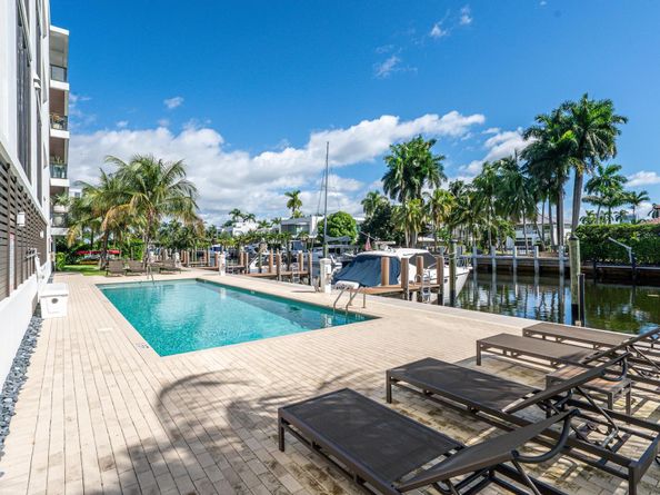 20 Isle Of Venice Dr PH2, Fort Lauderdale FL 33301