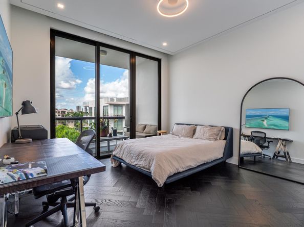 20 Isle Of Venice Dr PH2, Fort Lauderdale FL 33301