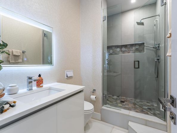 20 Isle Of Venice Dr PH2, Fort Lauderdale FL 33301