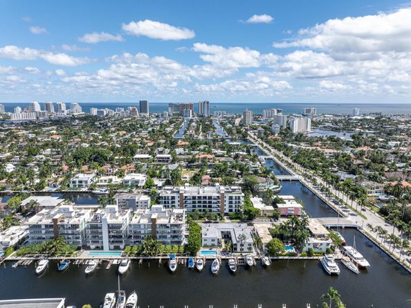 20 Isle Of Venice Dr PH2, Fort Lauderdale FL 33301