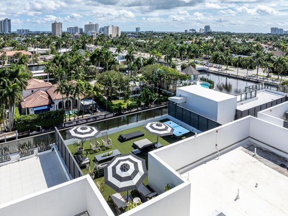 20 Isle Of Venice Dr PH2, Fort Lauderdale FL 33301