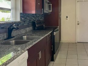 2421 NW 63rd Ave, Sunrise FL 33313