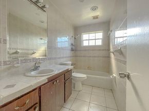 2421 NW 63rd Ave, Sunrise FL 33313