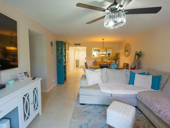 15234 Lakes Of Delray Boulevard 250, Delray Beach FL 33484