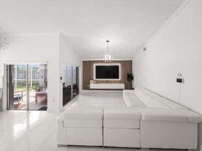 5090 NW 54th St, Coconut Creek FL 33073