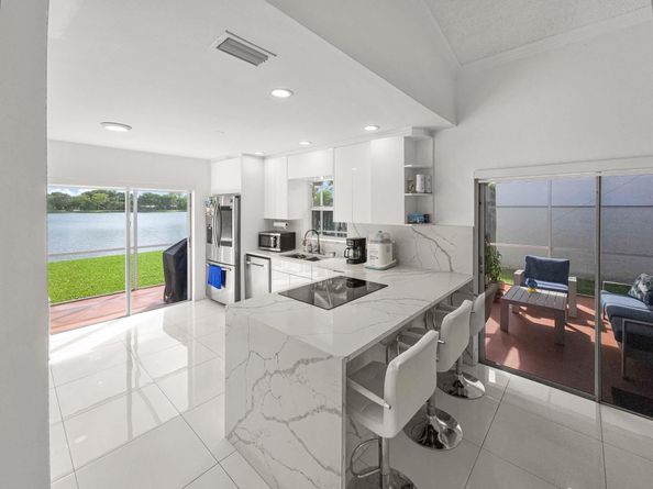 5090 NW 54th St, Coconut Creek FL 33073
