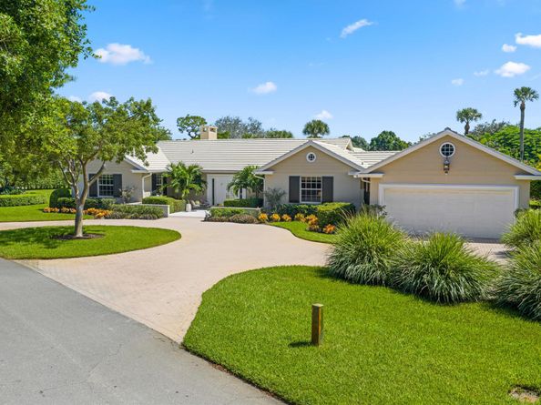 36 Country Road, Village Of Golf FL 33436
