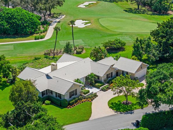 36 Country Road, Village Of Golf FL 33436