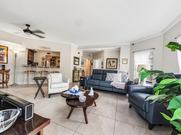 6606 Villa Sonrisa Dr 910, Boca Raton FL 33433