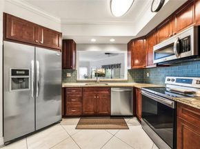 6606 Villa Sonrisa Dr 910, Boca Raton FL 33433