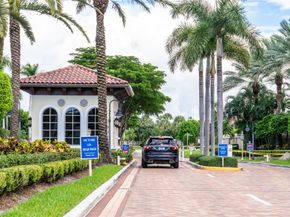 6606 Villa Sonrisa Dr 910, Boca Raton FL 33433