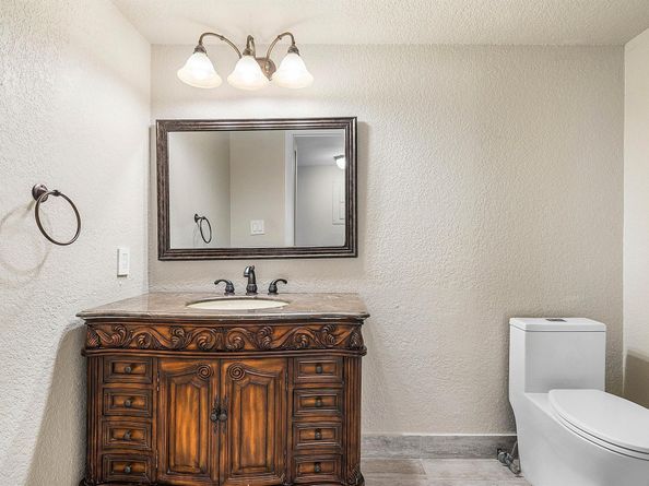 7580 Regency Lake Drive 402, Boca Raton FL 33433
