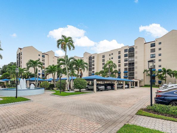 7580 Regency Lake Drive 402, Boca Raton FL 33433