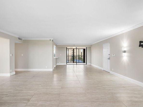 7580 Regency Lake Drive 402, Boca Raton FL 33433