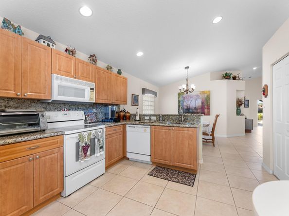 8055 Duomo Circle, Boynton Beach FL 33472