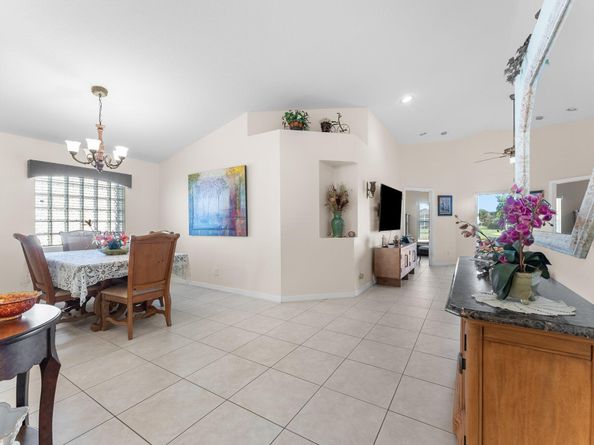 8055 Duomo Circle, Boynton Beach FL 33472