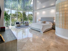 301 Hendricks Isle 7, Fort Lauderdale FL 33301