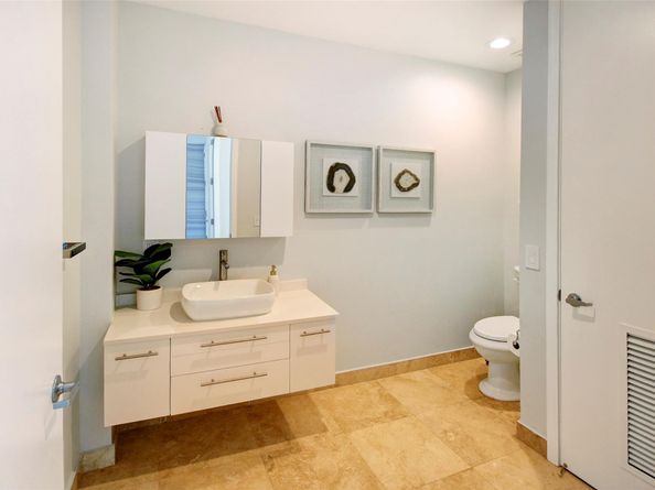 301 Hendricks Isle 7, Fort Lauderdale FL 33301