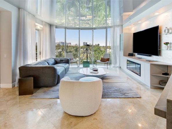 301 Hendricks Isle 7, Fort Lauderdale FL 33301
