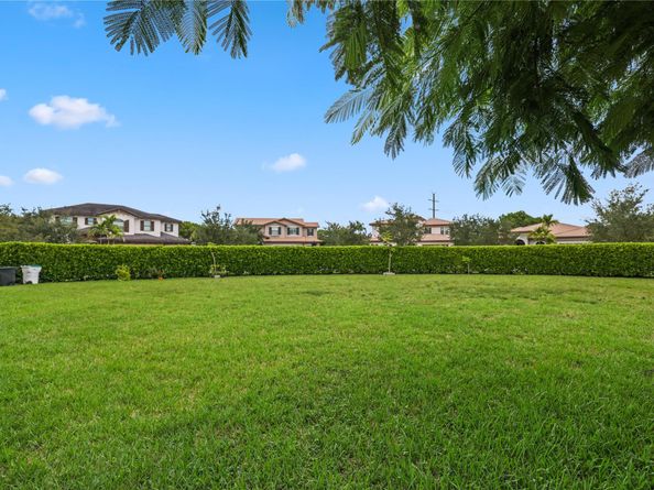 11000 Watercrest Cir, Parkland FL 33076