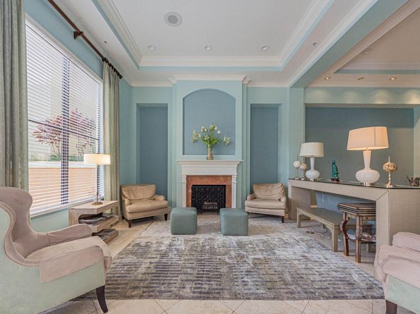 630 S Sapodilla Avenue 102, West Palm Beach FL 33401