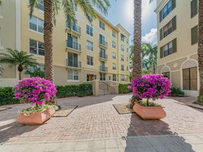 630 S Sapodilla Avenue 102, West Palm Beach FL 33401