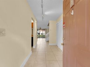 10761 NW 14th St 281, Plantation FL 33322