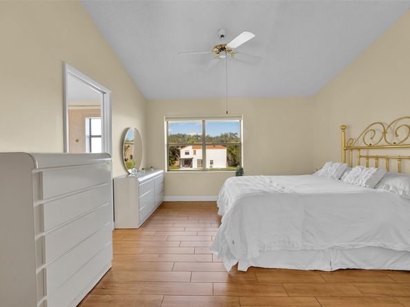 10761 NW 14th St 281, Plantation FL 33322