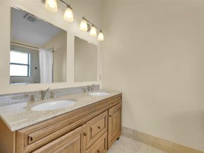 10761 NW 14th St 281, Plantation FL 33322