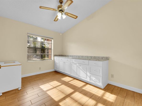 10761 NW 14th St 281, Plantation FL 33322