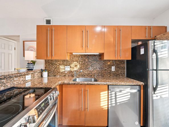 1424 Holly Heights Dr 1, Fort Lauderdale FL 33304