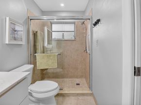 1390 High Point Way SW D, Delray Beach FL 33445