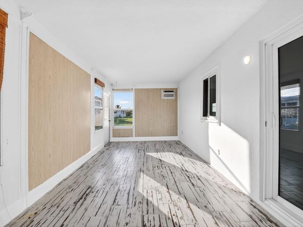 814 SW 6th Avenue, Boynton Beach FL 33426