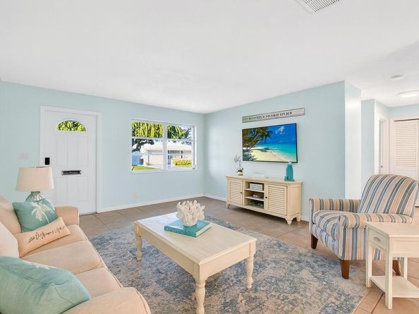 814 SW 6th Avenue, Boynton Beach FL 33426