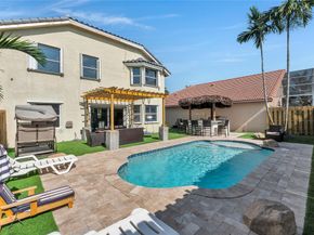 6840 NW 26th St, Margate FL 33063