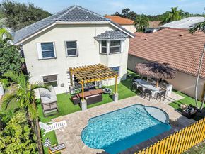 6840 NW 26th St, Margate FL 33063