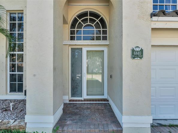 6840 NW 26th St, Margate FL 33063