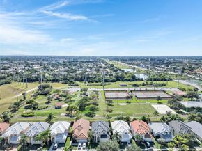 6840 NW 26th St, Margate FL 33063