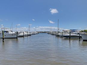 804 E Windward Way 404, Lantana FL 33462