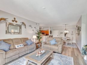 804 E Windward Way 404, Lantana FL 33462