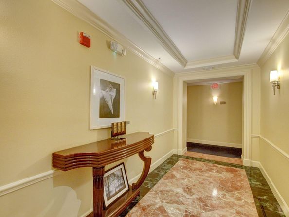 804 E Windward Way 404, Lantana FL 33462