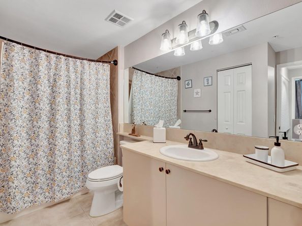 804 E Windward Way 404, Lantana FL 33462