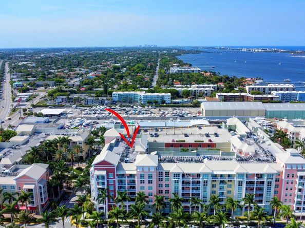 804 E Windward Way 404, Lantana FL 33462