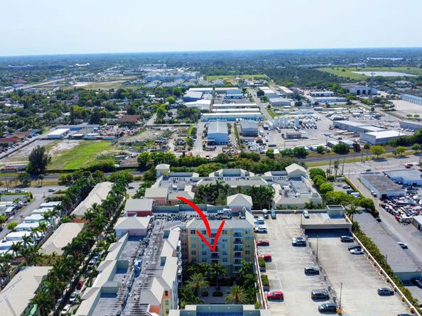 804 E Windward Way 404, Lantana FL 33462