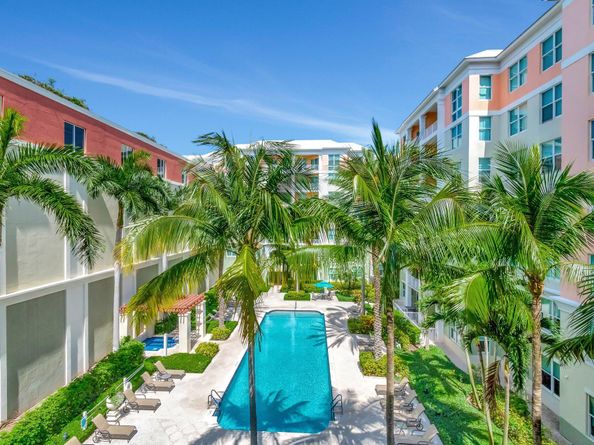 804 E Windward Way 404, Lantana FL 33462