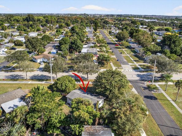 751 Royal Palm Beach Boulevard, Royal Palm Beach FL 33411