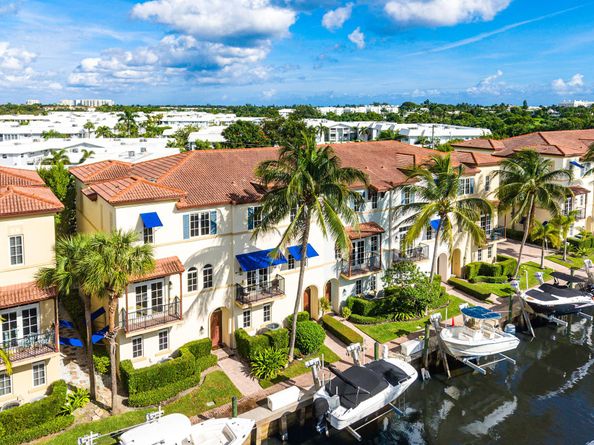 824 Virginia Garden Drive, Boynton Beach FL 33435