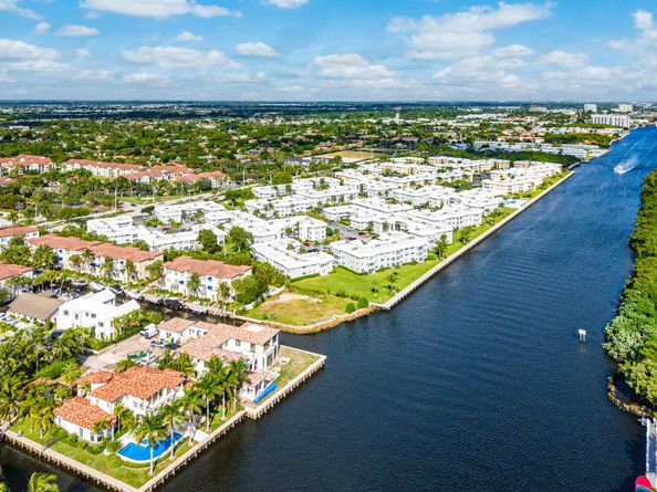 824 Virginia Garden Drive, Boynton Beach FL 33435