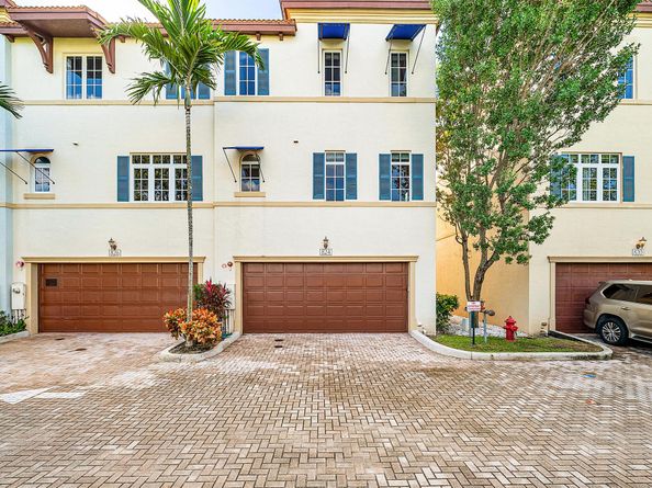 824 Virginia Garden Drive, Boynton Beach FL 33435